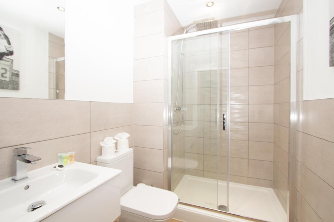 Stylish Studio Apt Overlooking Old Trafford Manchester Esterno foto